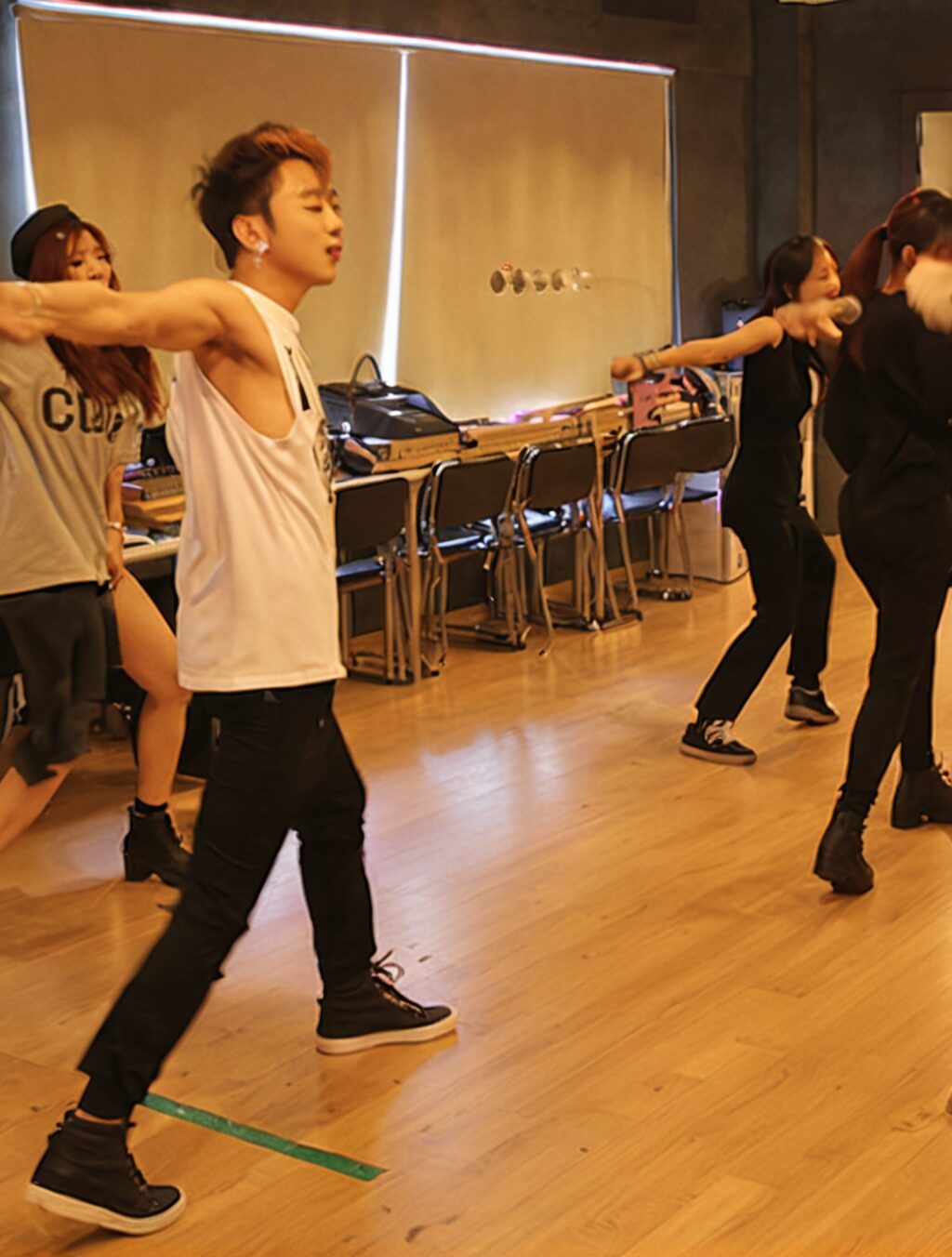 how do kpop idols train their vocals