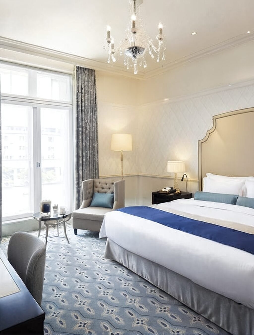 how to book japanese hotels