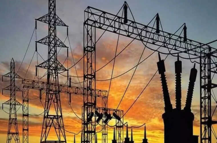 Heatwaves push India's power demand to seasonal peak; Delhi sets record ...