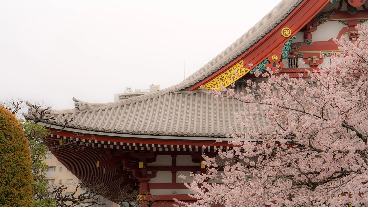 Discover the Hidden Gems of Asakusa Nakamise: A Breathtaking Journey through Tokyo's Historic Marketplace